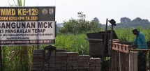 Hari Ketiga TMMD KE-129 di Pangkalan Terap, Progress Pembangunan  MCK  di Dusun 3 Capai 17 Persen