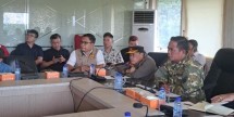 Bupati Zukri Pimpin Rapat Dukungan Penanganan Jalan Lintas Bono Ruas Sebekek–Segamai
