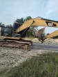 Jaga Kelancaran Pasokan Material, Satgas TMMD Ke-129 Kodim 0313/KPR Terus Perbaikan Jembatan Penyeberangan Sementara