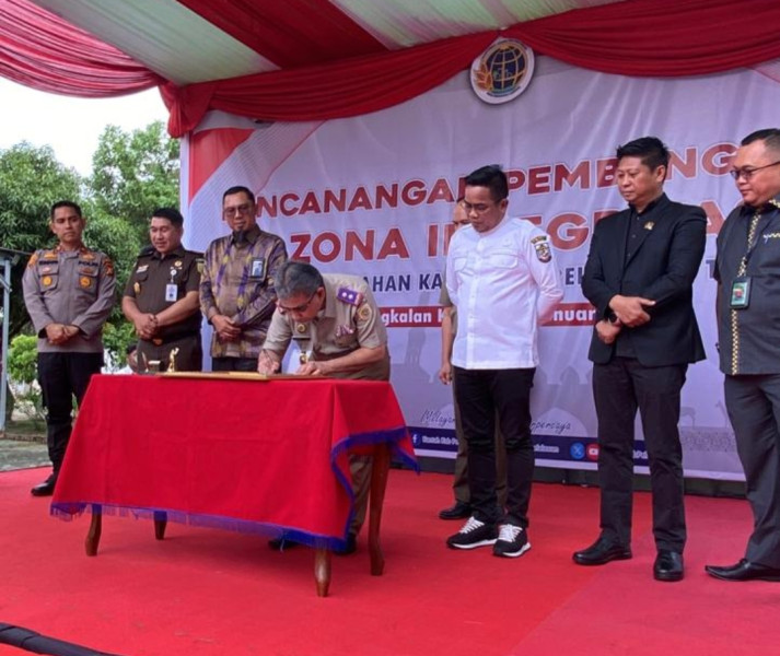 Bupati Pelalawan Hadiri Pencanangan Pembangunan Zona Integritas Kantor Pertanahan 2025