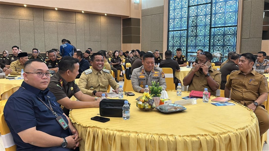 Pemkab Pelalawan Teken MoU Penerapan Pidana Kerja Sosial Bersama Kejati Riau