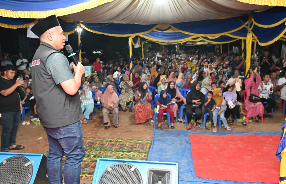 Tak Pernah Didatangi Pemimpin, Dewan Desa Bukit Kerikil Apresiasi Kehadiran Abdul Wahid