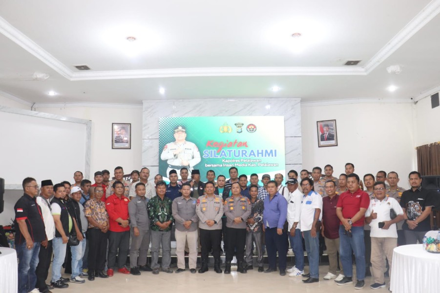 Silaturahmi Bersama Insan Pers, Kapolres AKBP Jhon Ajak Media Bersinergi Ciptakan Pelalawan yang Aman dan Damai