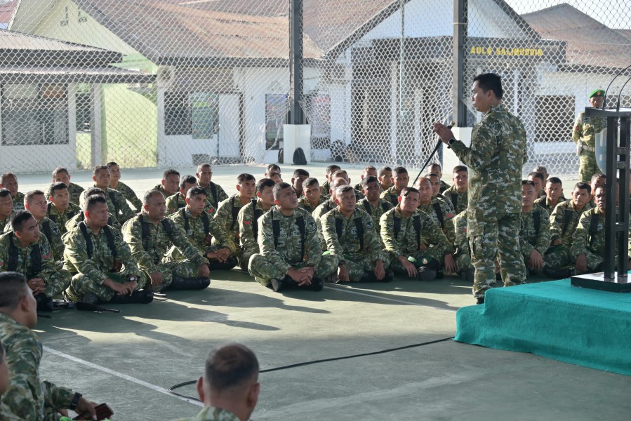 Dandim 0102/Pidie Dorong Babinsa Profesional, Responsif, dan Dekat dengan Masyarakat