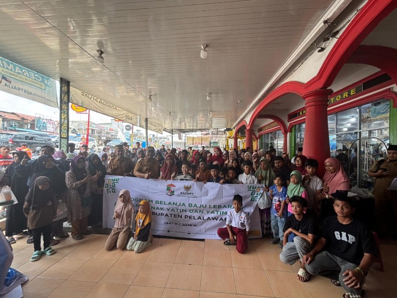 TP PKK dan Baznas Pelalawan Bahagiakan Anak Yatim di Ukui Jelang Idulfitri