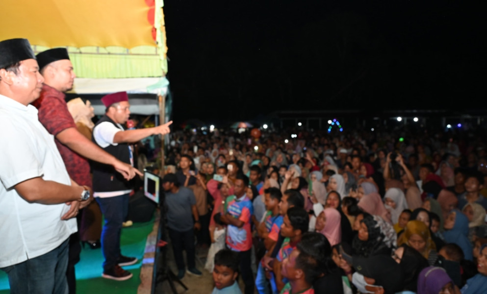 Kampanye di Bongkal Malang Inhu, Abdul Wahid Akan Kaji Akses Angkut Batu Bara Menggunakan Jalur Sungai
