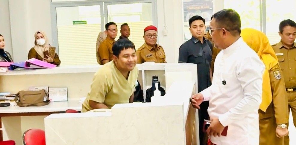 Bupati Zukri Misran Tegas Benahi Layanan RSUD Selasih, Pastikan Pasien BPJS Dilayani Dengan Sepenuh Hati