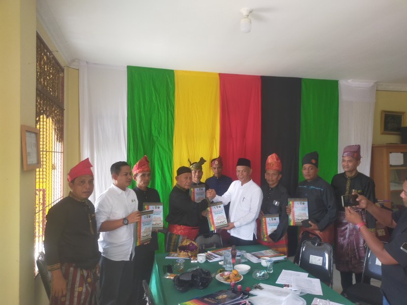 Rapat perdana Panglimo Besar Hulubalang Kabupaten Pelalawan dipimpin lansung Datuk panglimo H.Tarmizi Maskar