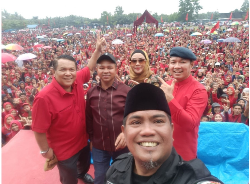 Dihadapan Ribuan Massa, Zukri-Tamrin Imbau Pendukung untuk Kawal Suara di TPS