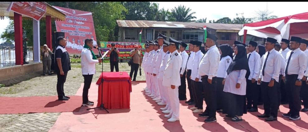 Bupati Zukri Lantik dan Perpanjang Jabatan Kades Serta BPD se-Kecamatan Langgam