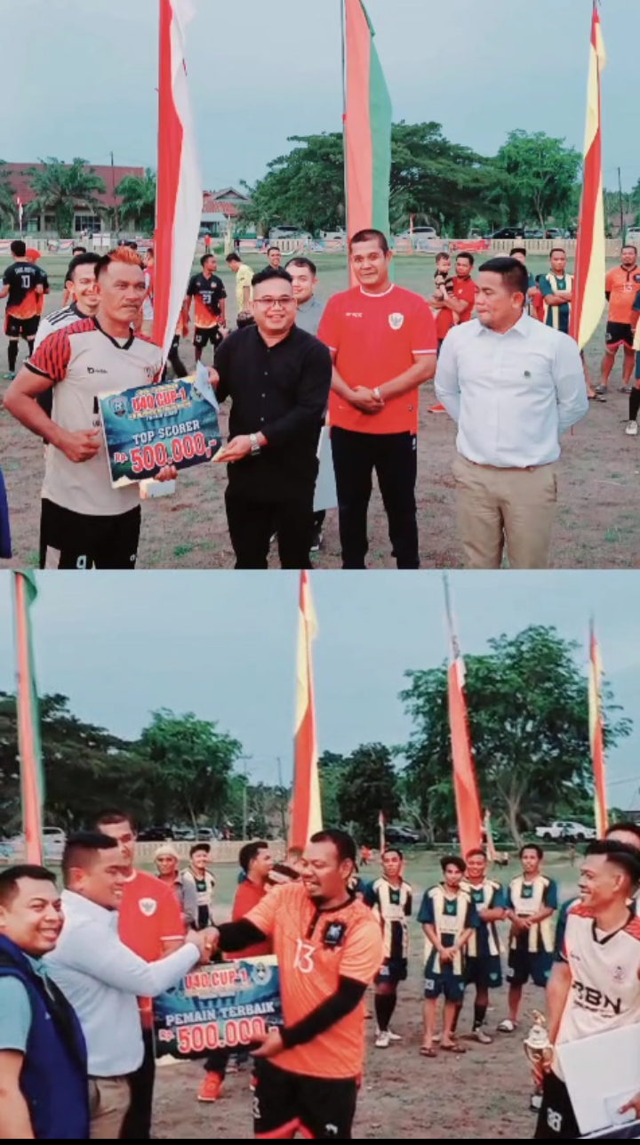 RBN FC Juara Turnamen Sepak Bola Cup I U-40 Kelurahan Pelalawan, Bupati H Zukri Serahkan Tropi Kemenangan